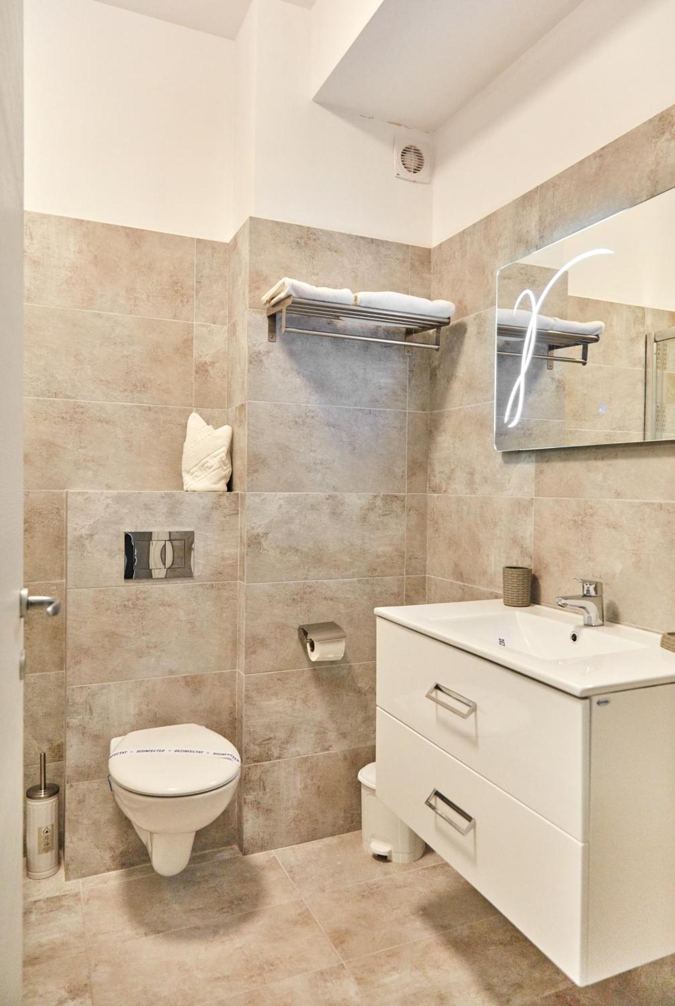 Excelsior Apartaments Mamaia Nord Năvodari Eksteriør billede