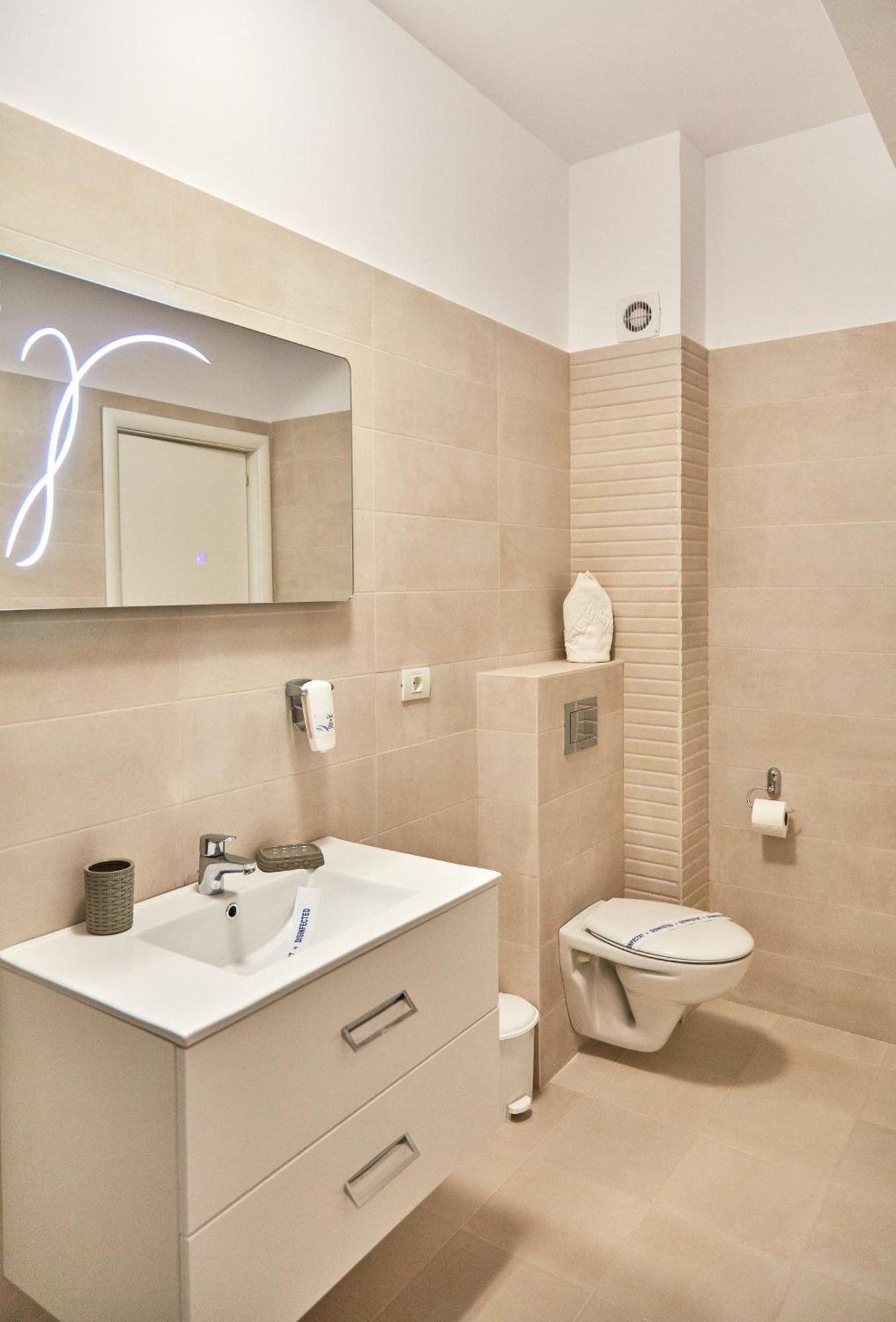 Excelsior Apartaments Mamaia Nord Năvodari Eksteriør billede