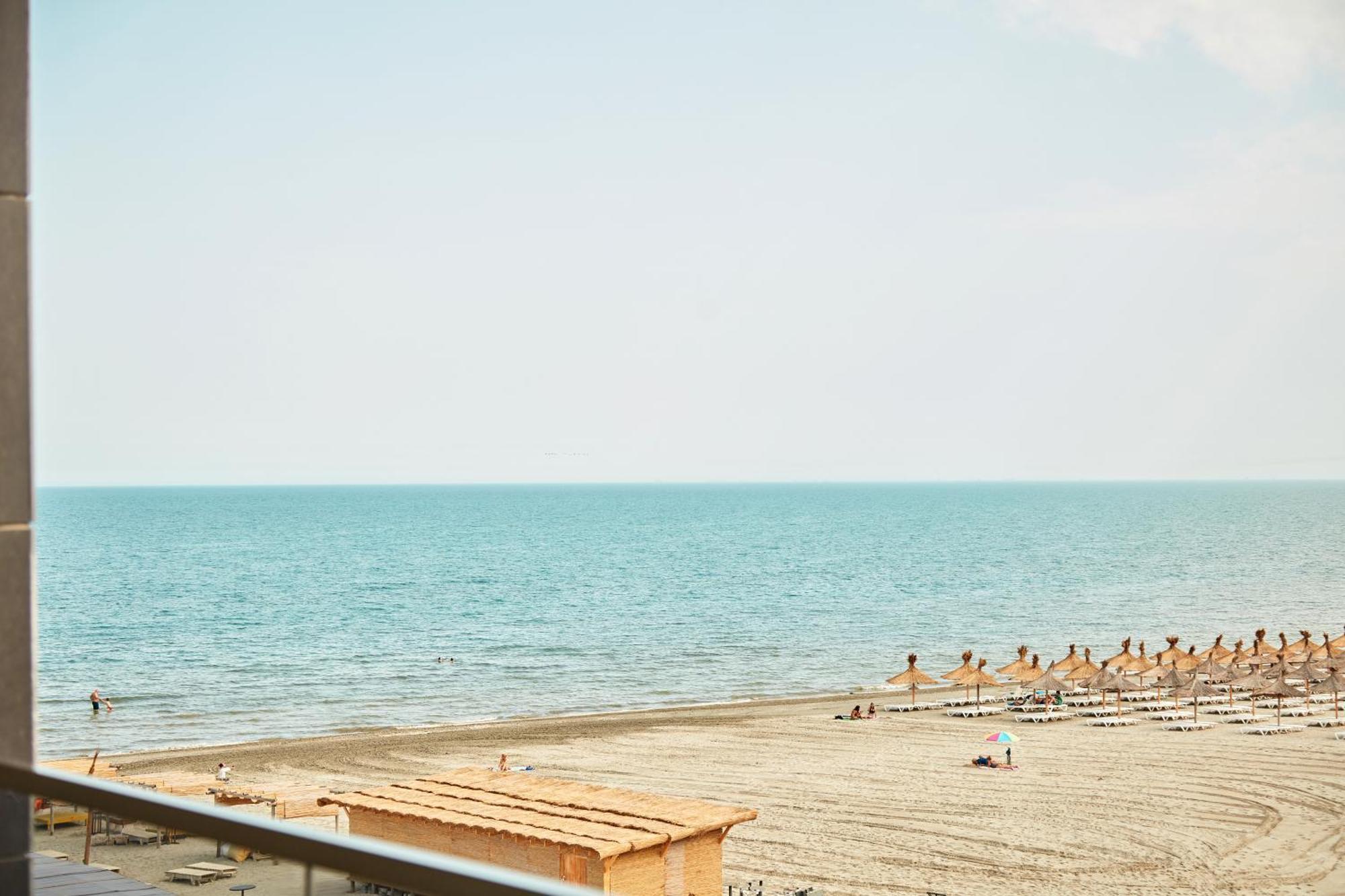 Excelsior Apartaments Mamaia Nord Năvodari Eksteriør billede